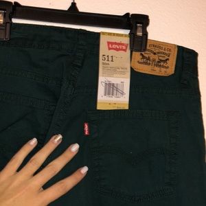NEW GREEN LEVIS